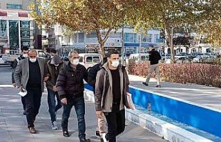 Polis, oto çekicilerini takip ederek otomobil hırsızlarını...