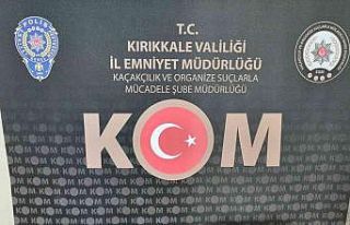 Polisin arama yaptığı iş yerinde 34 adet kaçak...