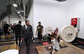 Pursaklar’da sporcular harıl harıl çalışıyor