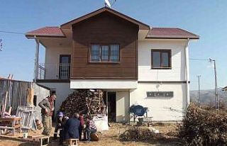 Pütürge’de deprem sonrası yeni konutlarda yaşam...