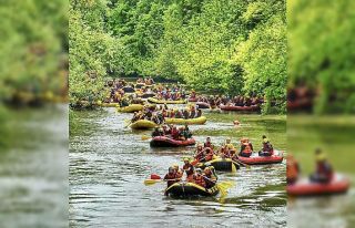 Rafting severler Melen çayını doldurdu