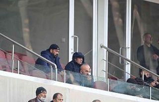 Rıza Çalımbay, Hatayspor maçını locadan takip...