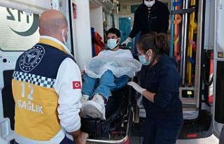 Saati sorup bıçaklayıp kaçtılar