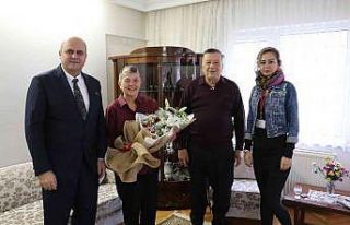 Safiye Öğretmen, Başkan Ergün’ün sürpriziyle...