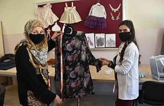 Şahinbey’de kadınlar elbiselerini hem ucuza mal...