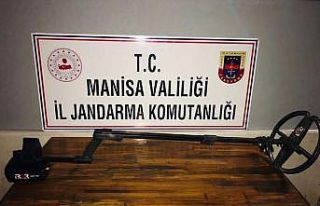 Salihli’de sit alanında kaçak kazıya suçüstü