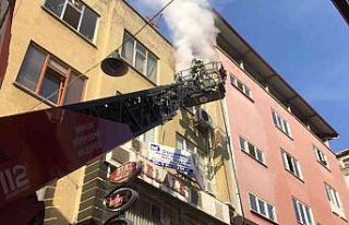 Samsun’da iş yerinin deposunda yangın