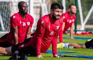 Samsunspor, Antalya’da kampında güç depoluyor
