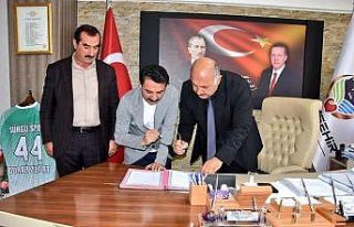 Sanatçı Latif Doğan’dan Doğanşehir’e taziye...