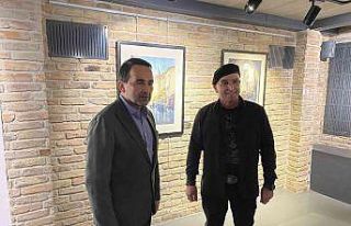 Sanatseverler sulu boya eserleri ile adeta İstanbul...