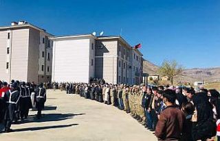 Şehit güvenlik korucusu son yolculuğuna uğurlandı