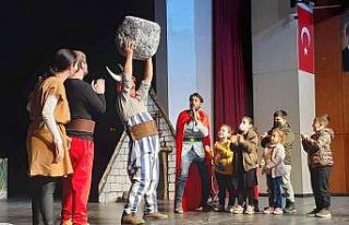 Şehit ve gazi çocuklarına jandarma şevkati