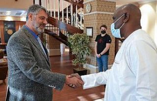 Senegal Heyetinden KBÜ’ye ziyaret