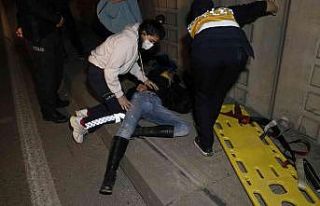 Sevgilisi tarafından terk edilen genç kız 6 metreden...