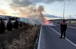 Seyir halindeyken alev alev yandı