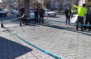 Silahlı kız kafeye gelip 14 yaşındaki kızı vurdu