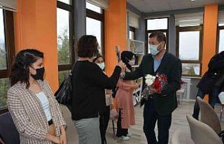 Sındırgı’da emekli öğretmenler unutulmadı