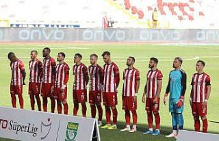 Sivasspor’da zorlu Başakşehir maçı öncesi 5...