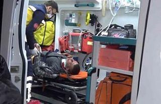 Sivil polis aracı ile otomobil çarpıştı: 2’si...