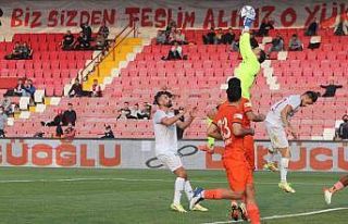Spor Toto 1. Lig: Balıkesirspor: 1 - Adanaspor: 2