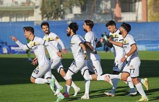 Spor Toto 1. Lig: Menemenspor: 2 - Balıkesirspor:...