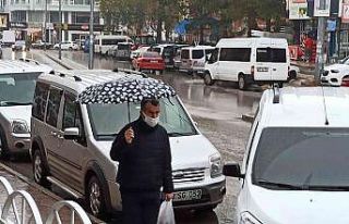 Şuhut’ta sağanak yağış etkisini gösteriyor