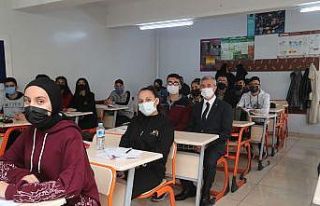 Tahmazoğlu Öğretmenler Gününde öğretmenleri...