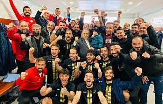 Talasgücü Belediyespor liderliğini sürdürdü