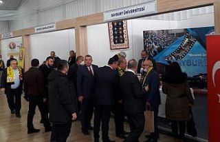 Tanıtım günlerinde üniversitesinin ürünleri...