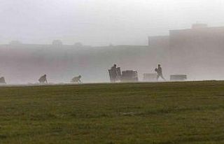 Tarihi surlarda sis manzaraları