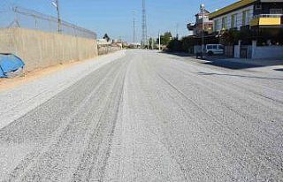 Tarsus caddelerinde asfalt çalışmaları aralıksız...