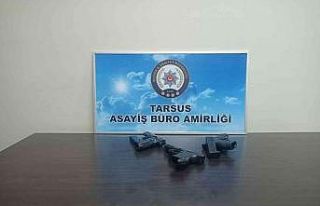 Tarsus’taki asayiş uygulamasında 11 silah ele...