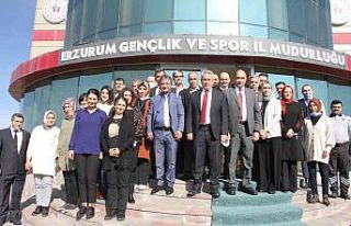Taşkesenligil personelle vedalaştı