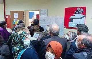 Tekirdağ’da soydaşlar sandık başında