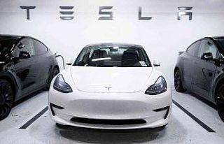 Tesla uygulamasına erişim sorunu: Sürücüler araçlarına...
