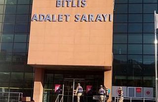 Tırın dorsesinde 149 düzensiz göçmen yakalandı