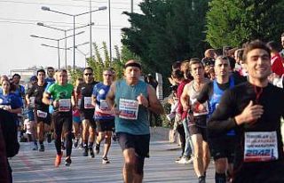 Toroslar Uluslararası Yarı Maratonu başladı