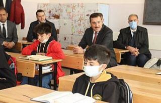 Tüfenkci’den Öğretmenler Günü mesajı