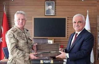 Tuğgeneral Çolak’tan müftülüğe ziyaret