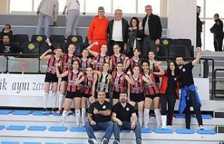 Turgutlu Belediyespor Kadın Voleybol takımı rakibine...