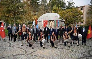 Türk dünyası öğrencilerine “hoş geldiniz”...