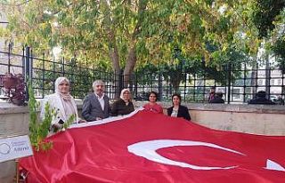 Türkiye’nin ilk en büyük Türk bayrağı Adana’da...