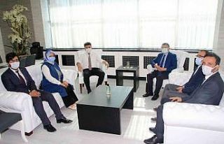 Üniversite Dayanışma Derneği Yönetimi, Rektör...