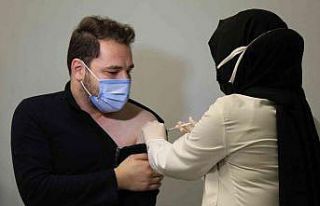 Üniversite kampüsü aşı merkezi oldu