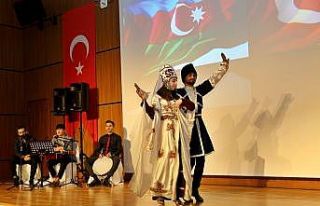Üniversite öğrencileri, Karabağ zaferini coşkuyla...