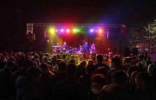 Üniversite öğrencilerine ’hoş geldin’ konseri