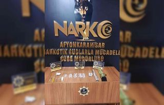 Uyuşturucu alışverişi yapılan eve polis baskını:...