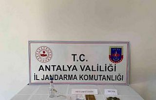 Uyuşturucu operasyonuna gittikleri evde 2 ayrı suç...