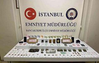 Uyuşturucu satan yabancı uyruklu şahıs kıskıvrak...