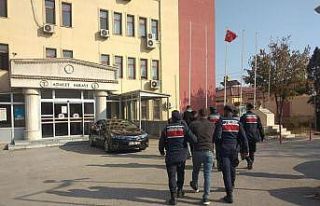 Uyuşturucu satıcıları ticari takside yakalandı